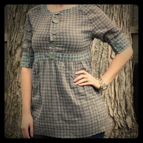 Peasant style top