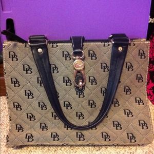 ⚠Authentic Dooney & Bourke Monogram Purse