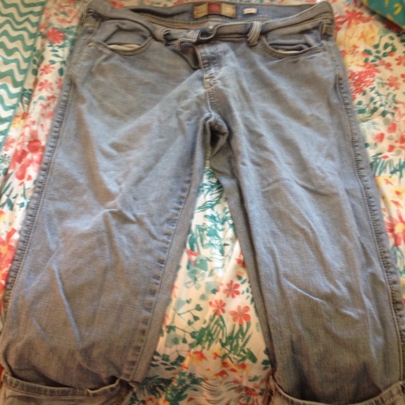 Old Navy capris 14