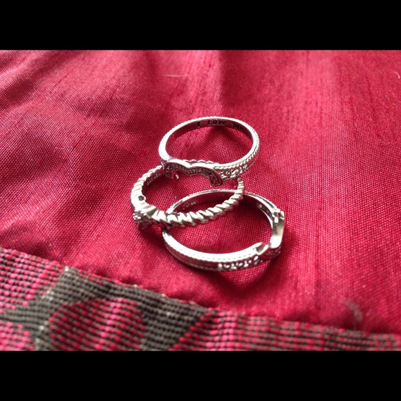 ❤BUNDLED!!!❤Stacking Diamond rings trio-set💍 - Picture 3 of 4