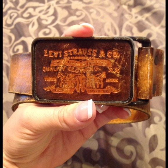 **SOLD** Levi's Distress Vintage Belt