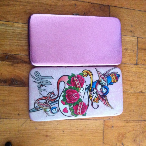 Wallet - Picture 3 of 3