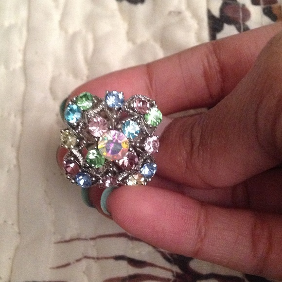Fashion ring
