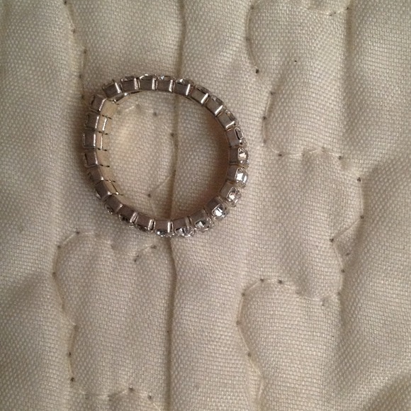 Stretchable ring - Picture 2 of 2