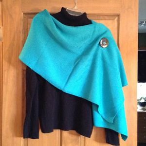 Knit shoulder wrap