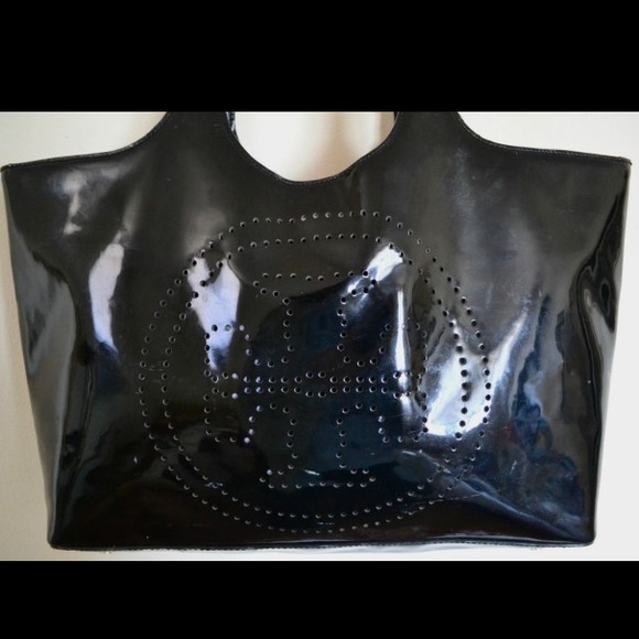 SOLD! PREOWNED TORY BURCH BLACK PATENT TOTE - Picture 2 of 4