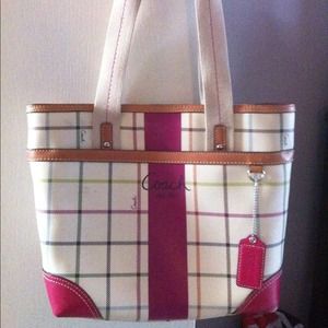 Spring/summer Authentic Coach purse. Used...