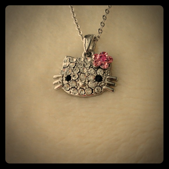 Hello kitty necklace