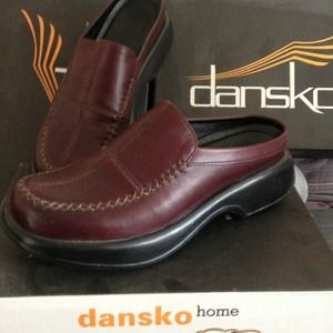 Dansko Madigan Mulberry Veg Mule