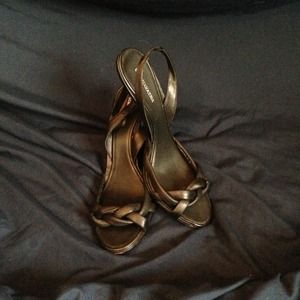 *Reduced!!* BCBG Max Azria Slingback heels