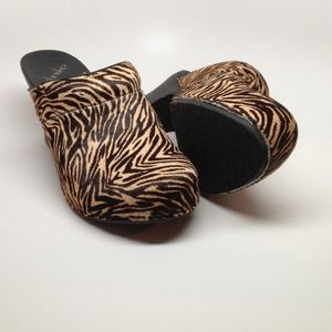 Dansko Size 41 Heels Faux Hair