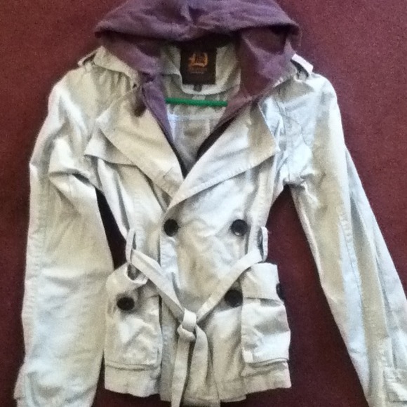 Jacket - Picture 3 of 4