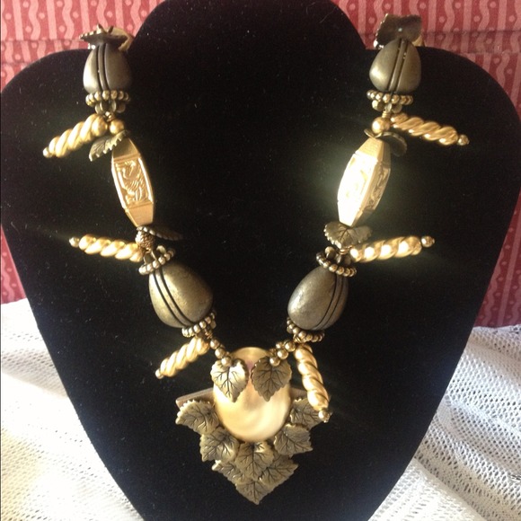 ✨💜High End Costume ~ Brown & Gold..Modern Look💜✨ - Picture 2 of 4