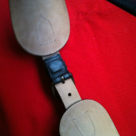 Gone - Picture 2 of 4