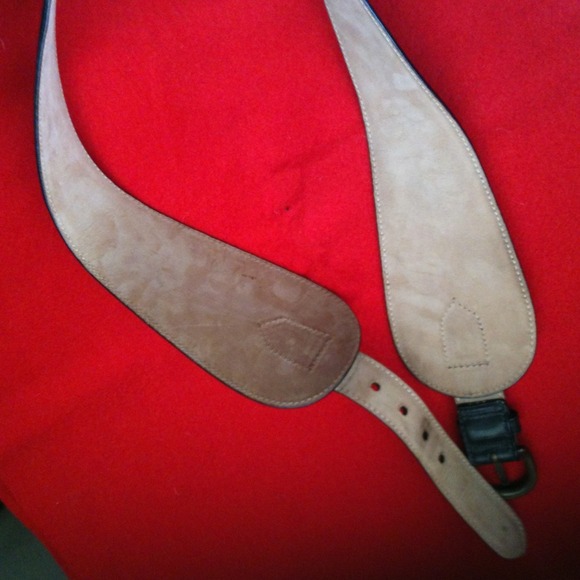 Gone - Picture 3 of 4