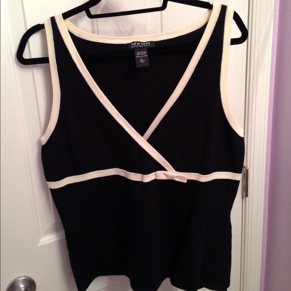 ❌SOLD❌ New York & Co. Tank