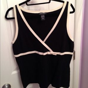 ❌SOLD❌ New York & Co. Tank