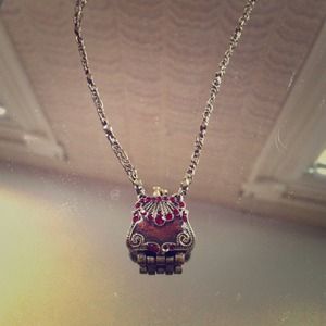 Gold handbag necklace bundle / jewelry dress