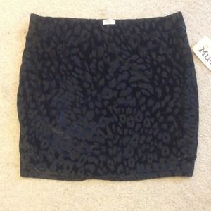 Bundle!**Adorable black mini skirt!!