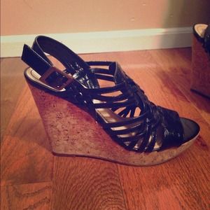 Enzo Angiolini wedges