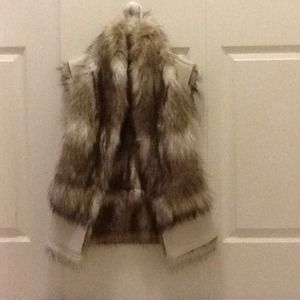 Suede and faux fur vest REDUCED