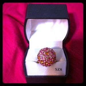 Pretty bling pink and gold ring