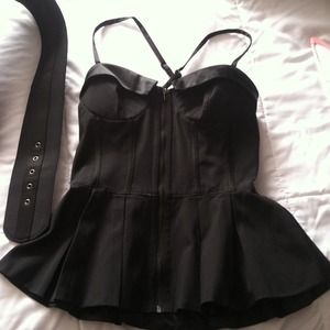 Bebe top brand new with belt that can be removed