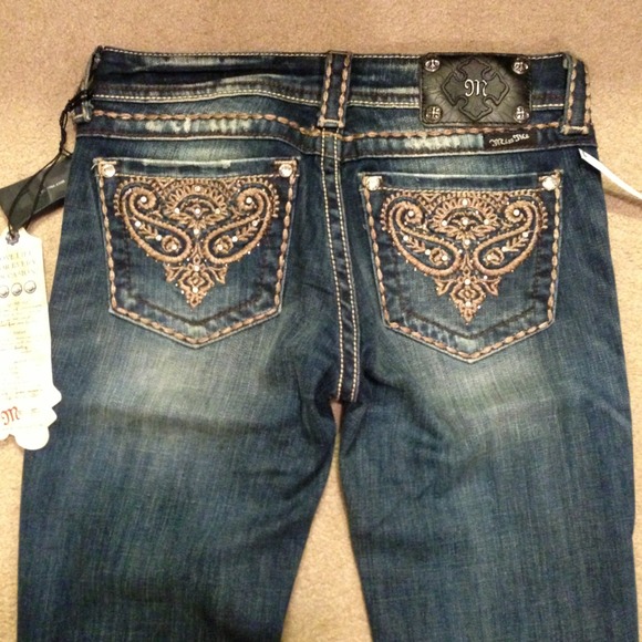 TRADED...SOLD NWT Miss Me Jeans. Never worn. - Picture 2 of 3
