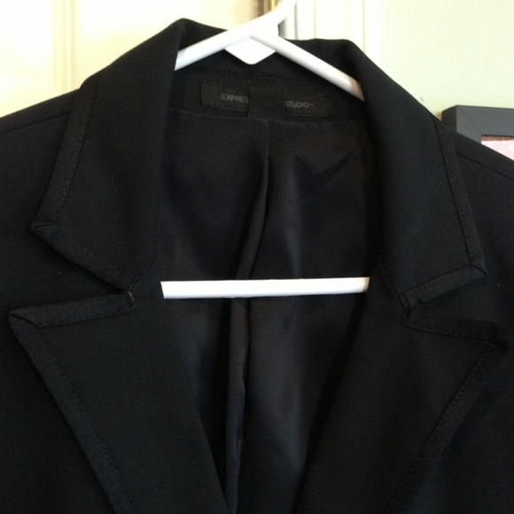 Black Express blazer size 8 with black trim - Picture 2 of 3