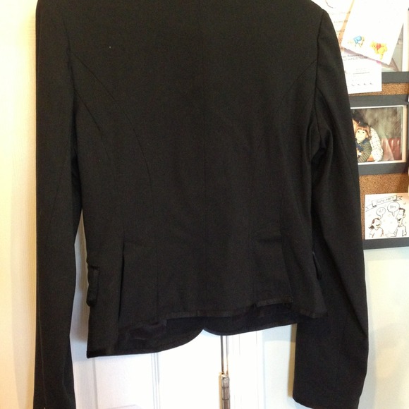 Black Express blazer size 8 with black trim - Picture 3 of 3