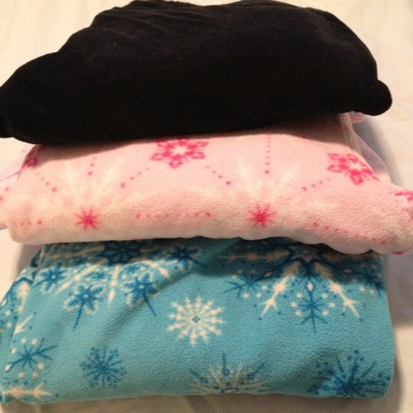 BUNDLED. 👇Reduced 🎀Bundle of 3 sleep pants
