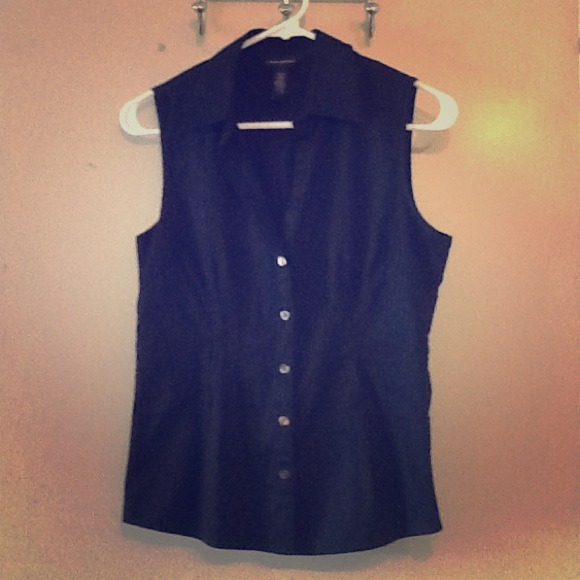 💋 Banana Republic Black Button Down Top