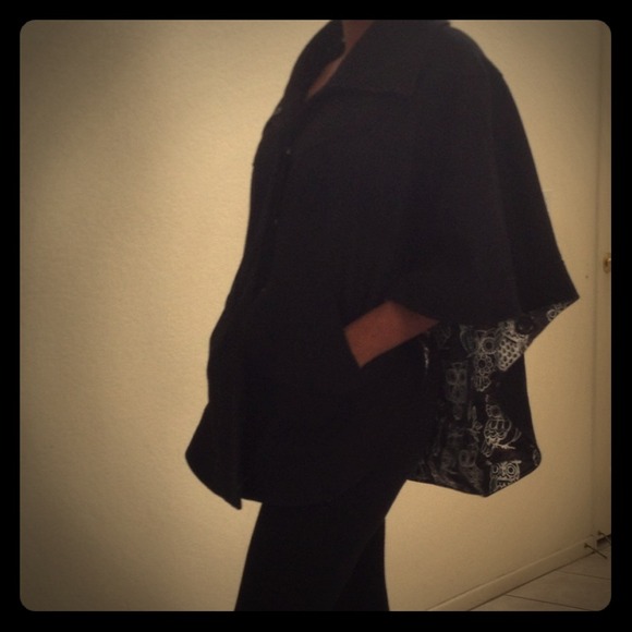 Collard button down poncho - Picture 1 of 2