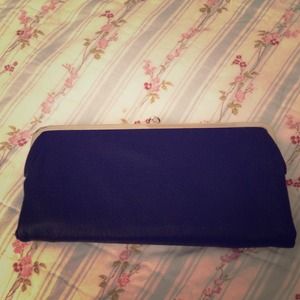 ❌SOLD❌REDUCED! Black Clutch compare to Hobo Lauren