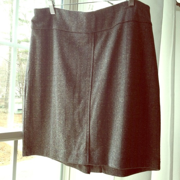 Great work skirt! Worn once!