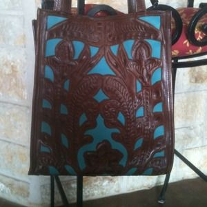 Lleather beautiful shoulder purse