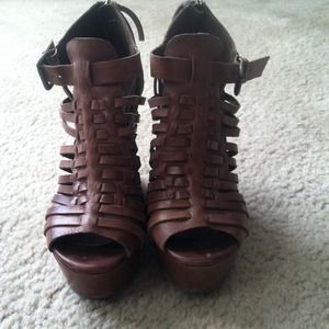 Cute Wedge Heels 😊