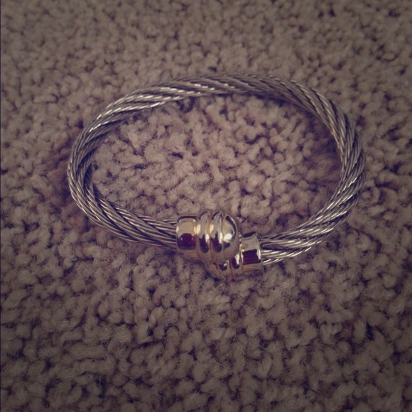 Silver rope bangle- TRADED:)