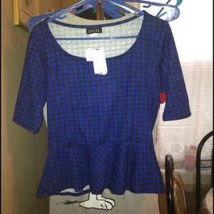 New Houndstooth top, black and blue, NBW. Size L