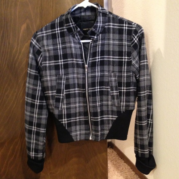 Fall or spring jacket - Picture 4 of 4