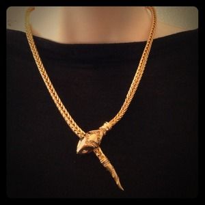 Necklace and earring set