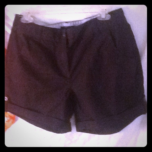 ❌TRADED Tommy Hilfiger black shorts❌