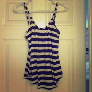✨TRADED✨Striped Tank