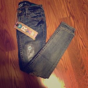 Size 0 roxy skinny jeans!!**