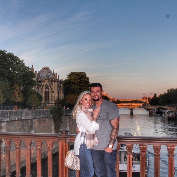 Meet the seller/buyer!✨ - Picture 6 of 9