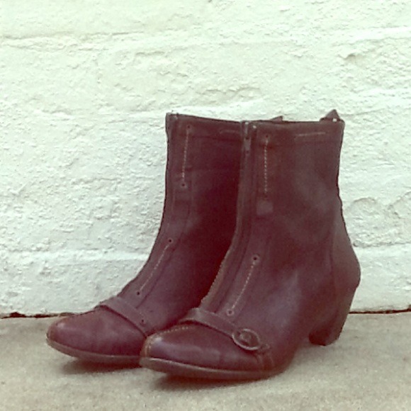 Ankle boots