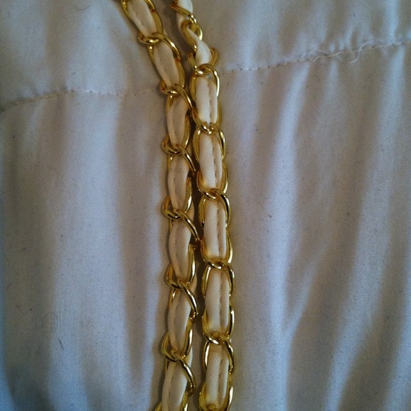 Purse - Picture 3 of 4
