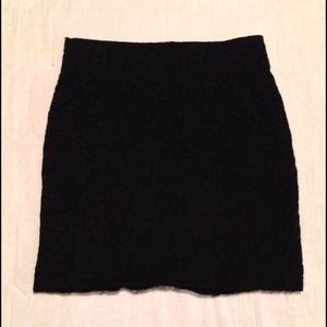 Lace mini pencil skirt size small