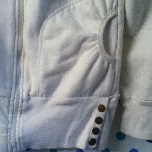 Sweater! - Picture 2 of 3