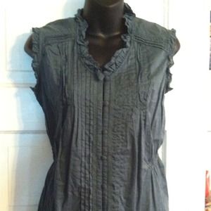 Gray ruffle shirt